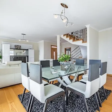 Villa Madeira Mit Blick Auf Den Hafen