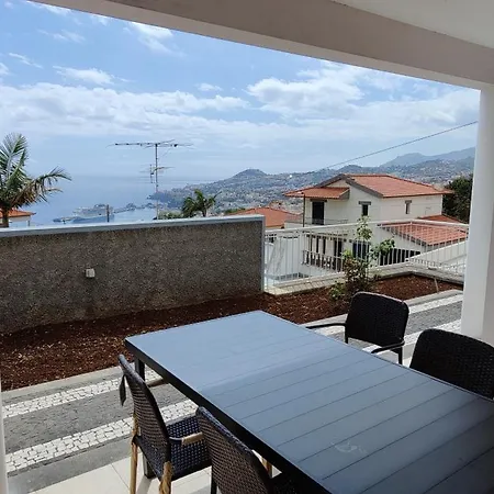 Villa Madeira Mit Blick Auf Den Hafen *