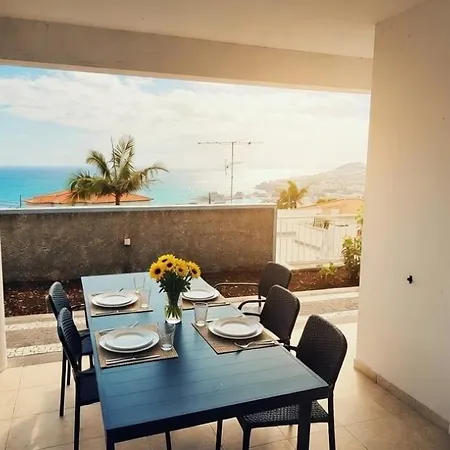 Madeira Mit Blick Auf Den Hafen Villa *